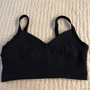 ❣️hey there! selling a brand new Aerie/Offline sports bra. Black. Never worn.